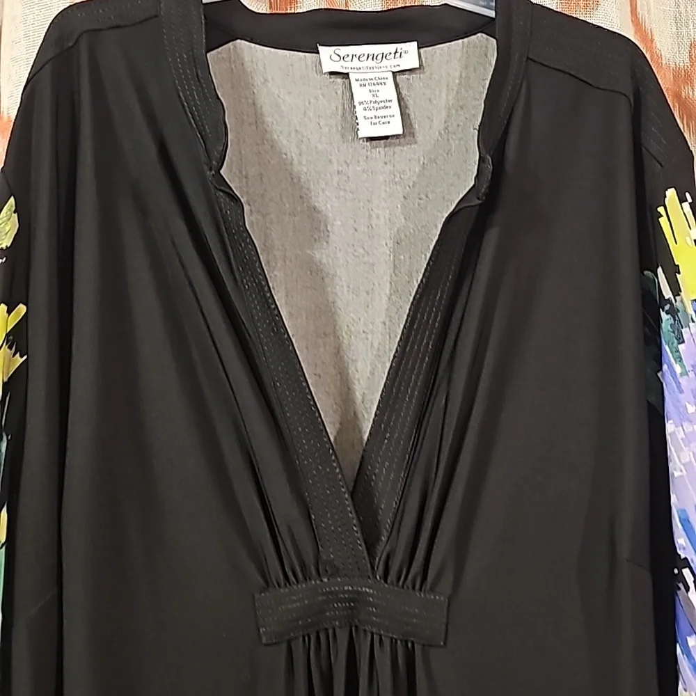 Women's Dress - Picture 5 of 7